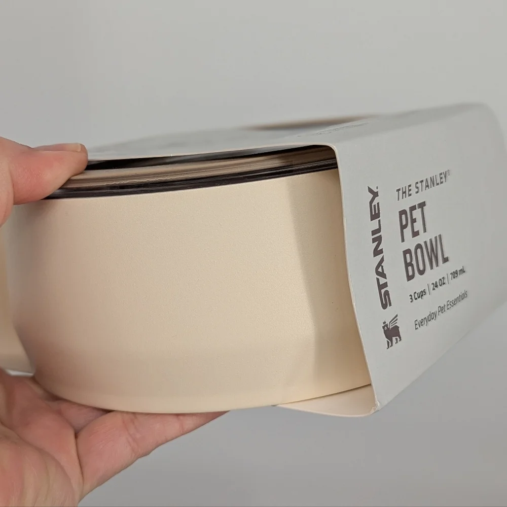 new dog pet bowl STANLEY Cream 3 cups 24oz insulated stainless steel